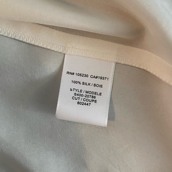 Soft Joie 100% Silk Tank Top - Picture 6 of 6